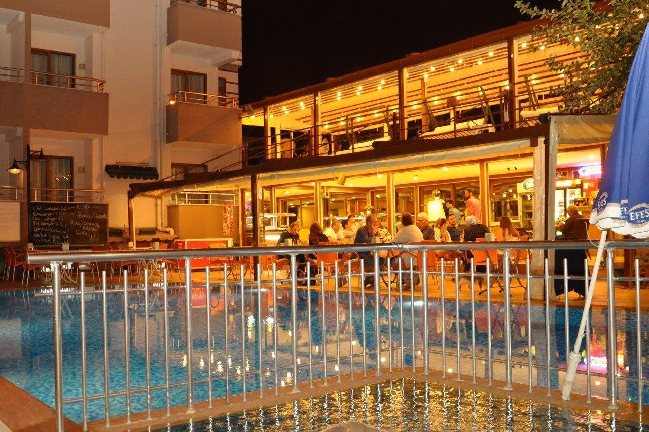 Selenium Hotel Sidé Extérieur photo