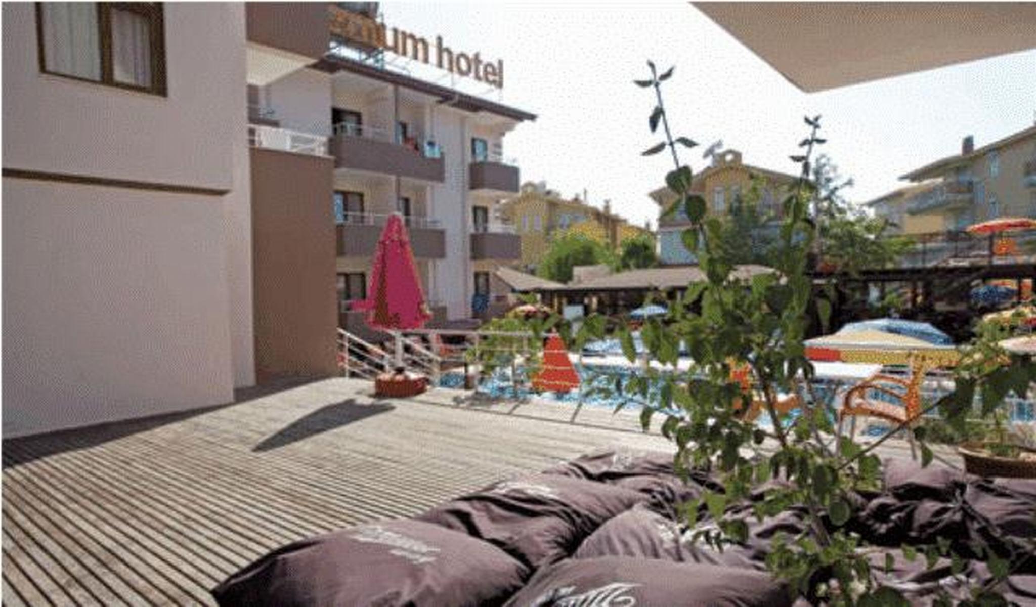 Selenium Hotel Sidé Extérieur photo