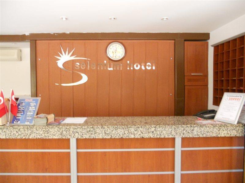 Selenium Hotel Sidé Extérieur photo